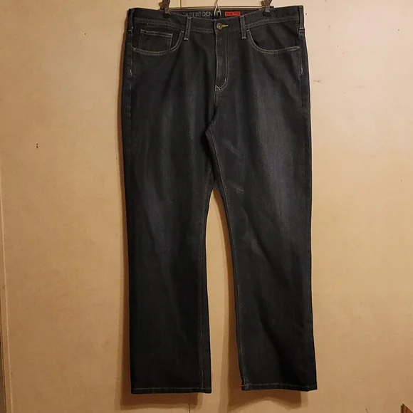 Men's APT 9 Denim Straight Fit Jeans Size 40x34 - Picture 1 of 8